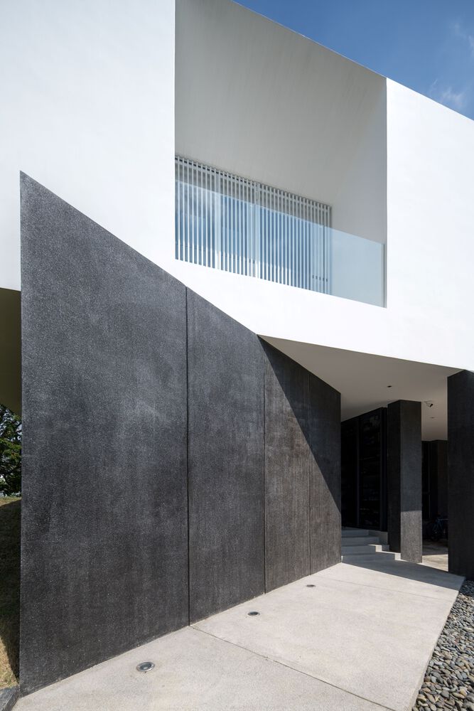 تعامل نور و سایه روی بدنههای مکعبی