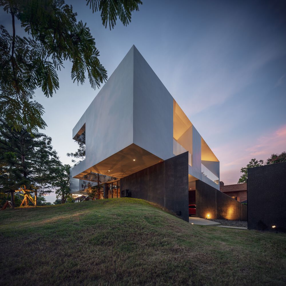 دیوارهای سنگی با بافت طبیعی