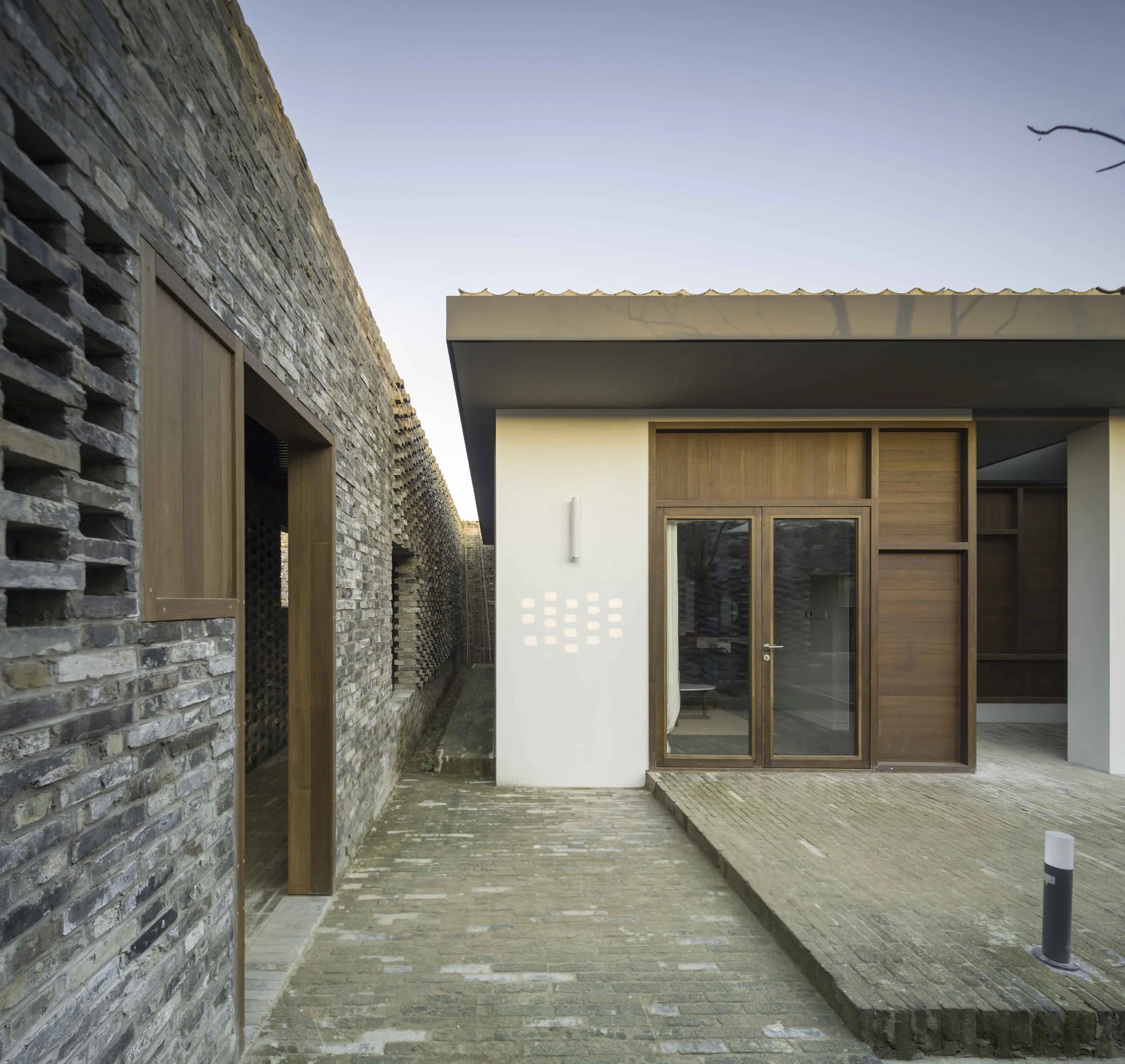 حس میراث در نماهای آجری