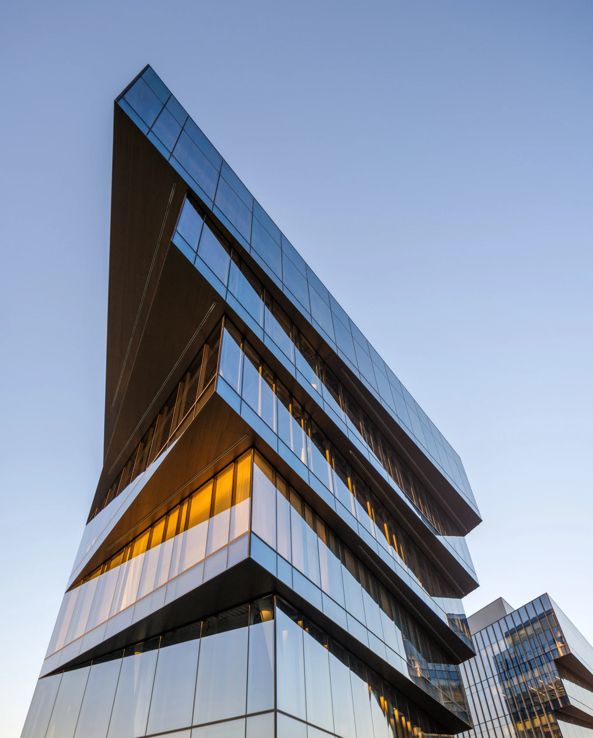 فضایی با هویت صنعتی و نوین