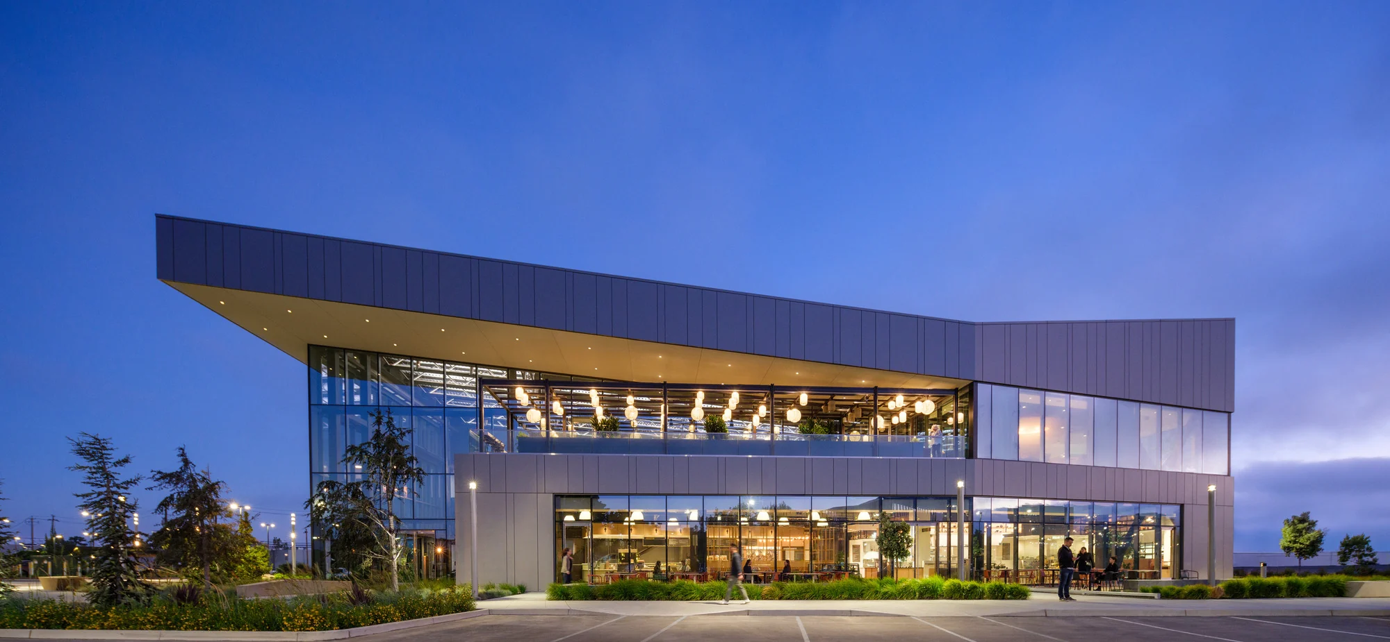 چشمانداز شهری در قاب شیشه