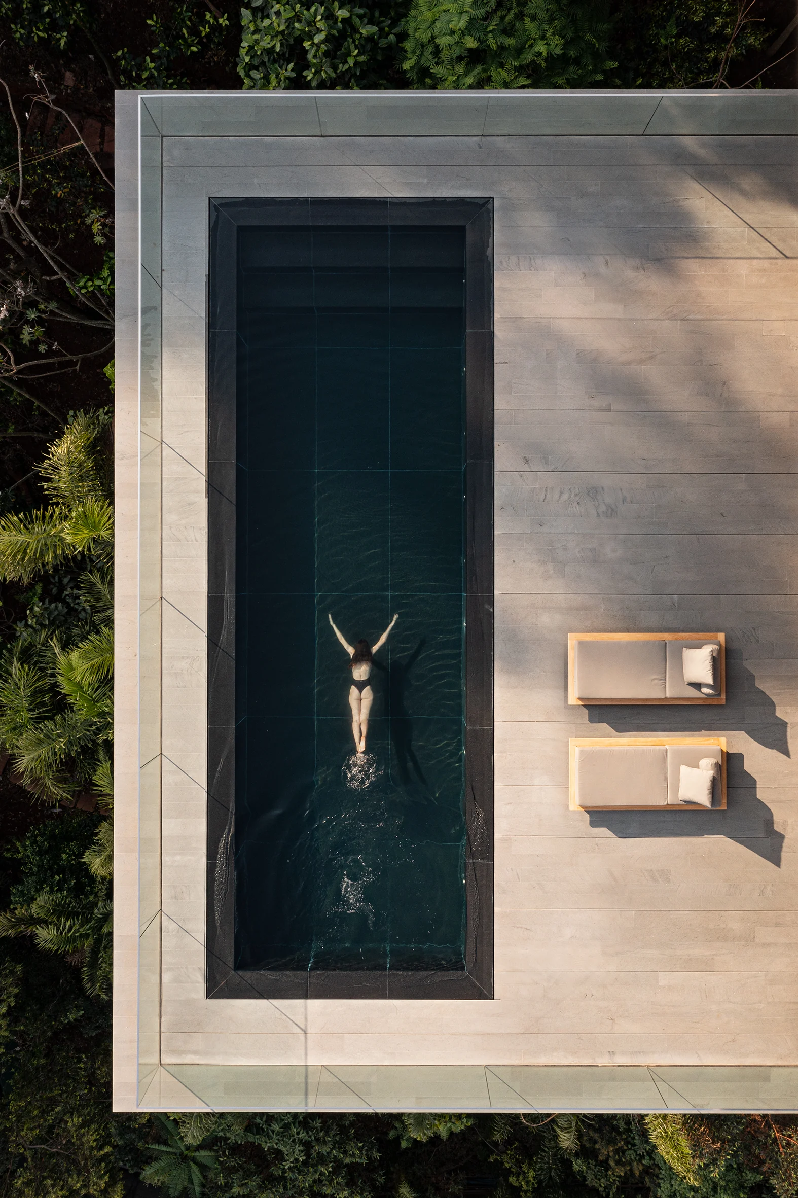 چوب گرم مقابل بتن خام