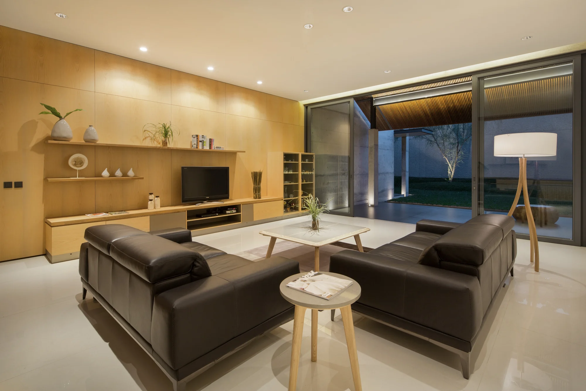 تغییر نور همراه با روز