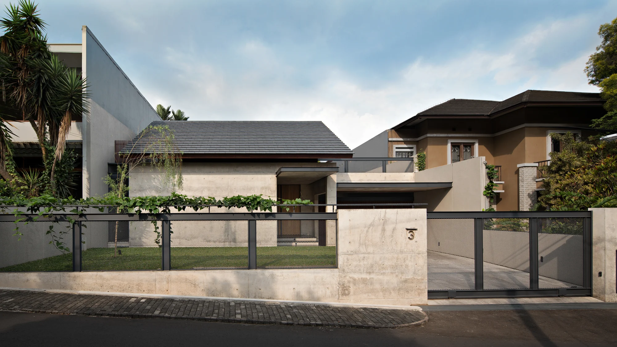 حریم خصوصی با نمای محکم