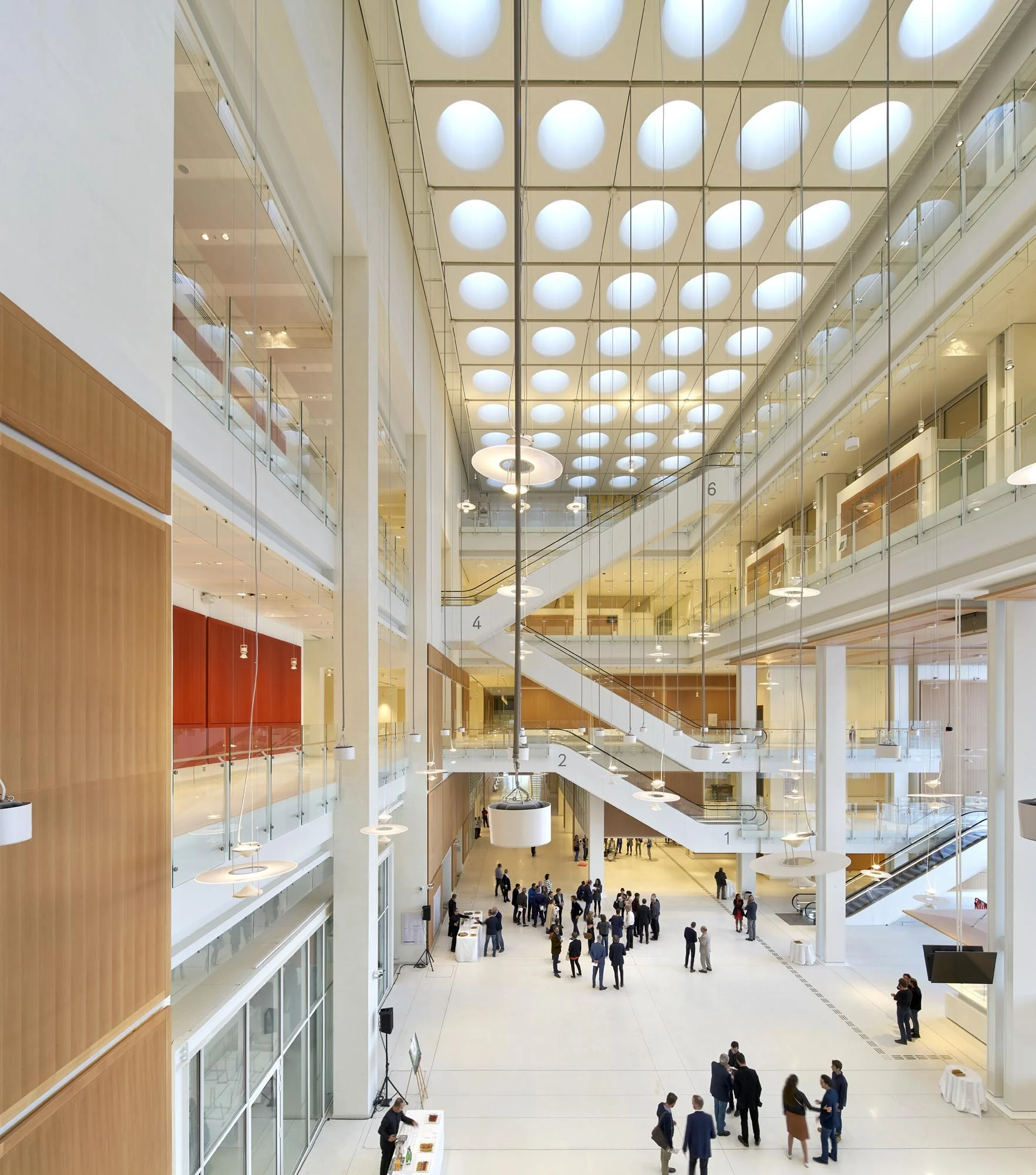 حجم مرتفع با سه بلوک