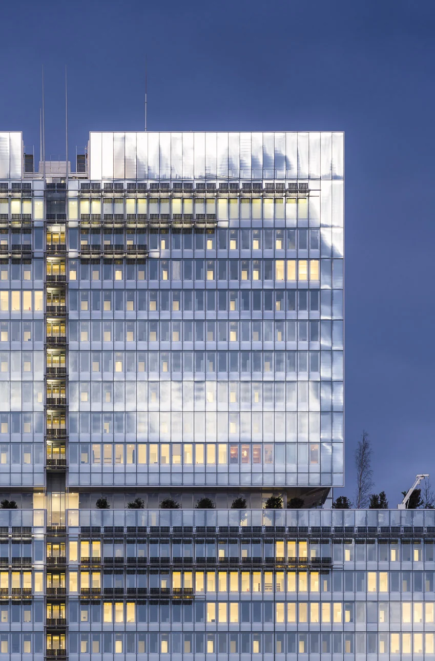 دفاتر قضات در برج شناور