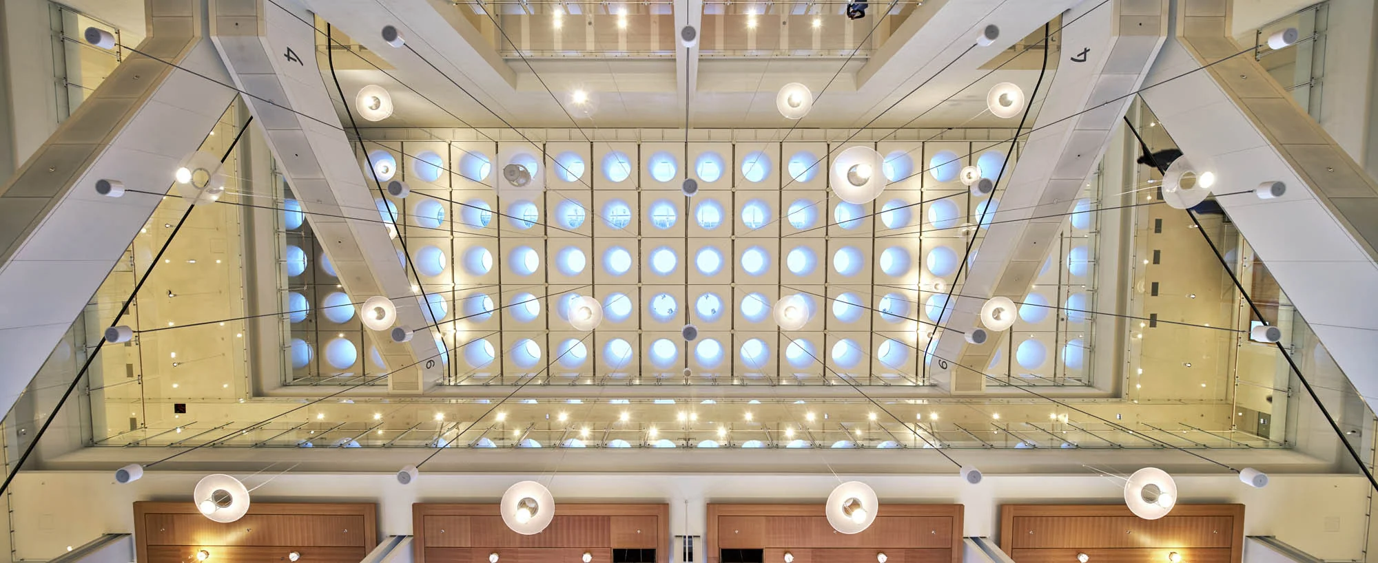 پیوست تراس‌ها به باغ پیرامون