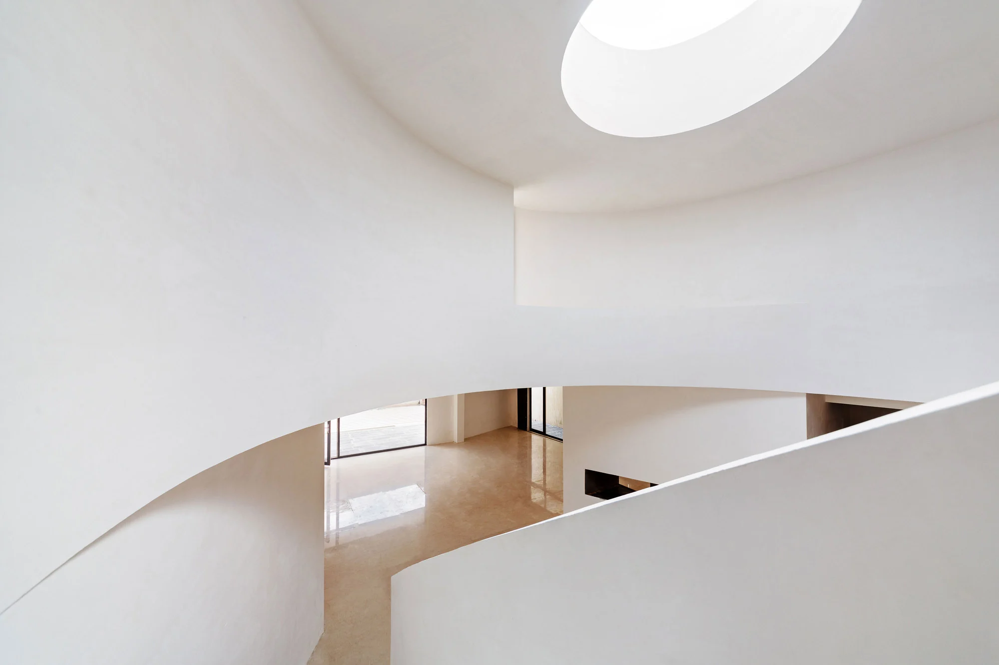 گرما و نور غرب کنترلشده