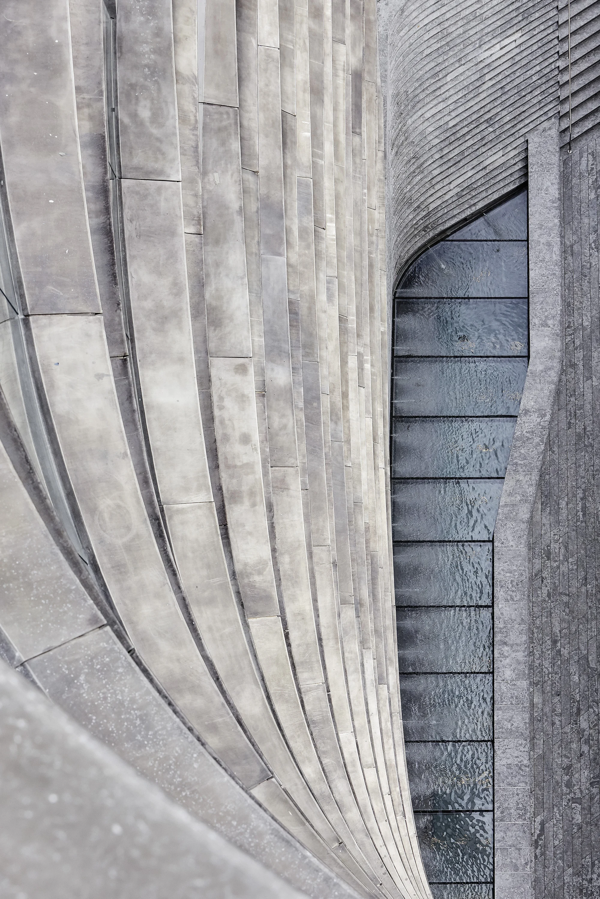 راهرو خصوصی با نور ملایم