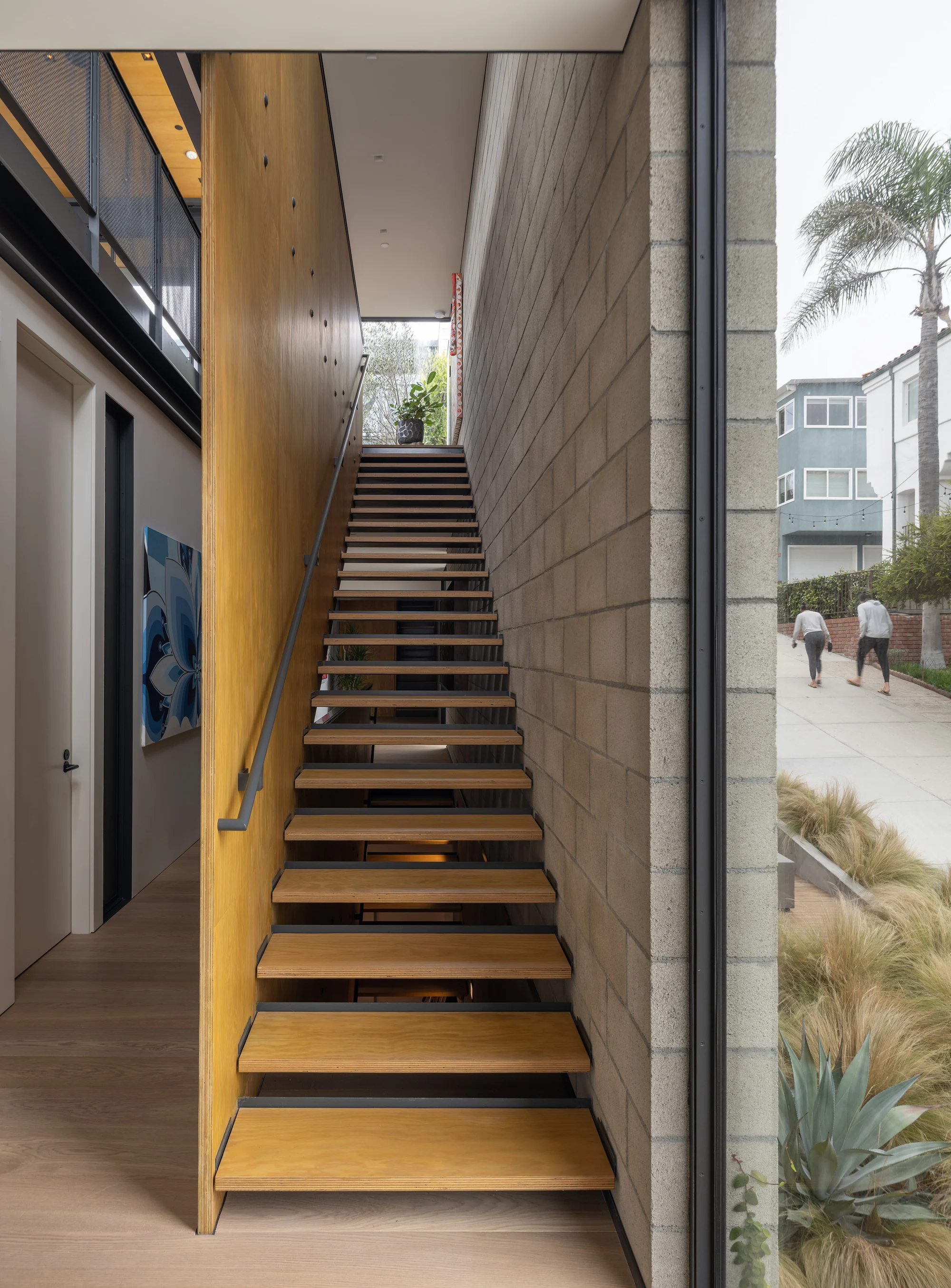 پوشش شیشه‌ای کشویی به تراس