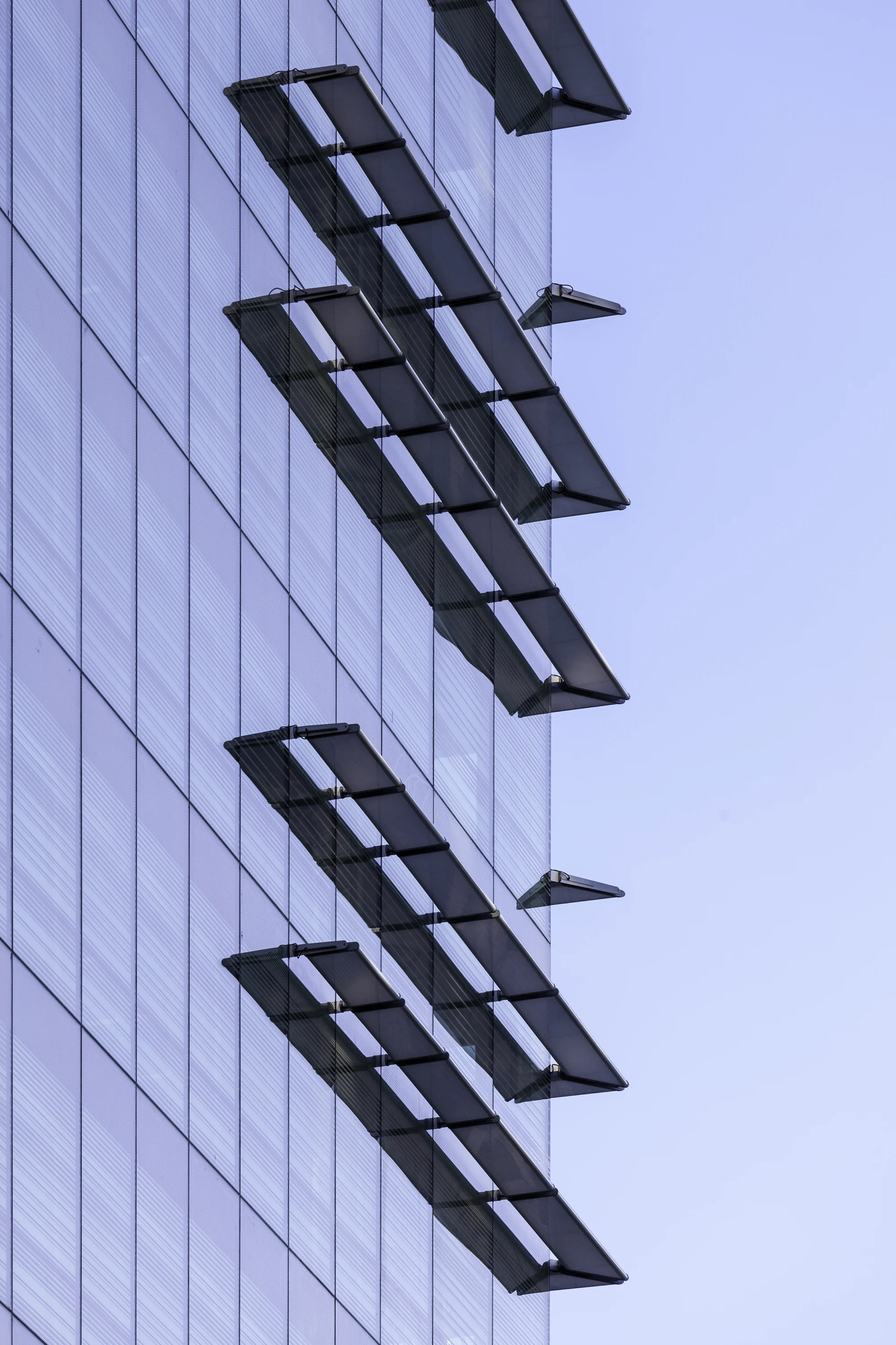 پلان معماری Castellana 77 با فضاهای باز و یکپارچگی با محیط شهری