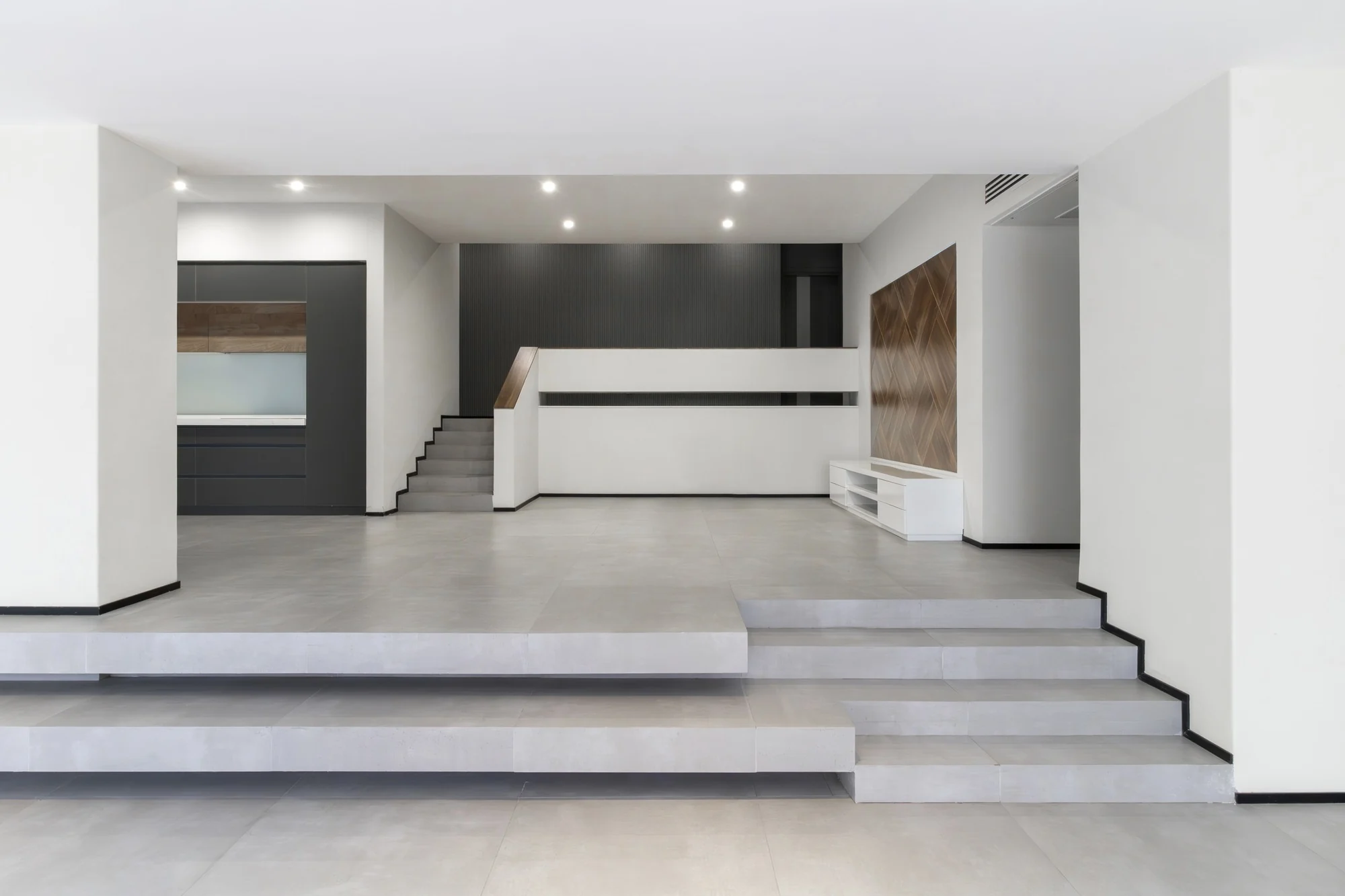 پلان معماری ساختمان 146 رشت با پارکینگ در طبقه همکف