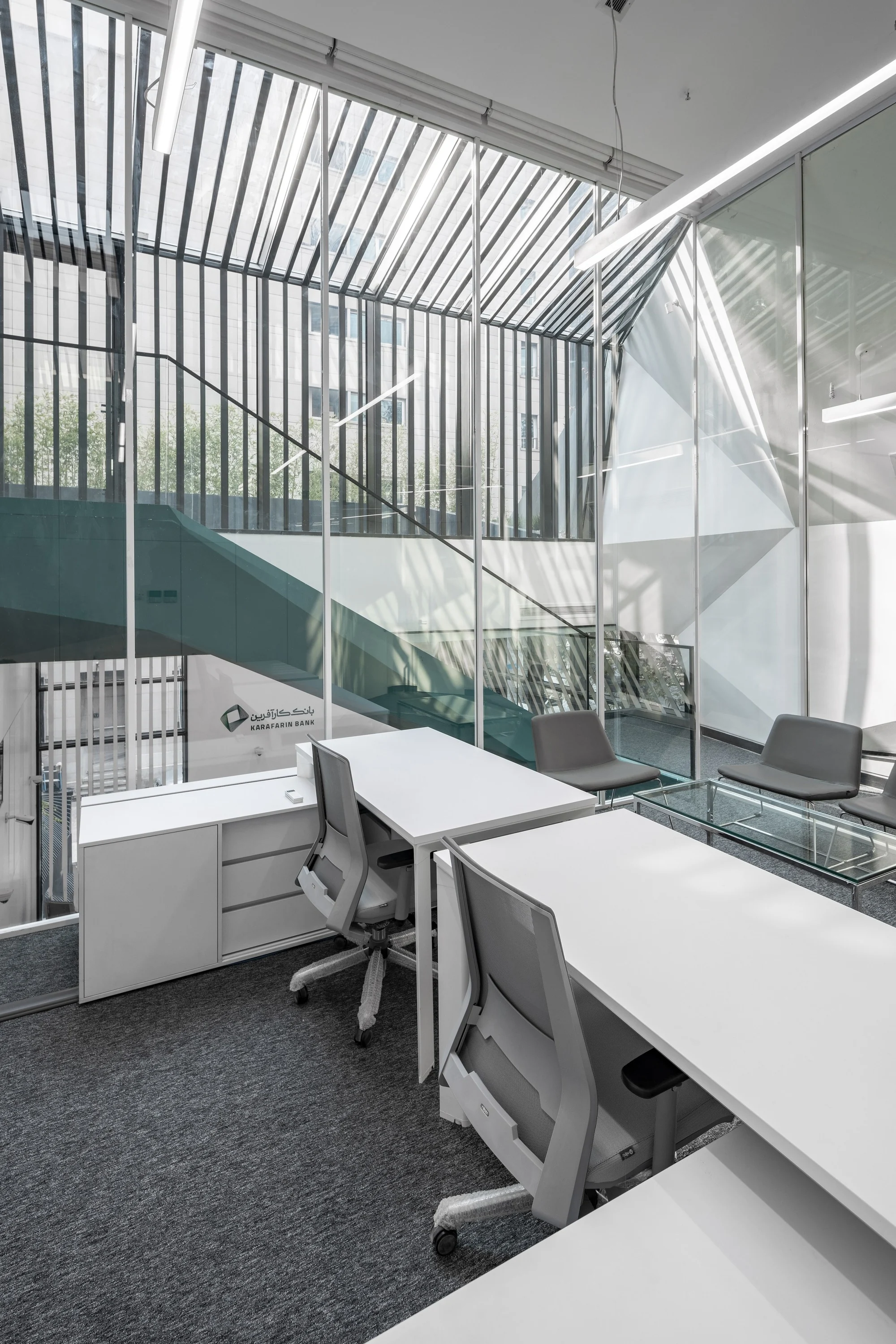 معماری داخل بانک