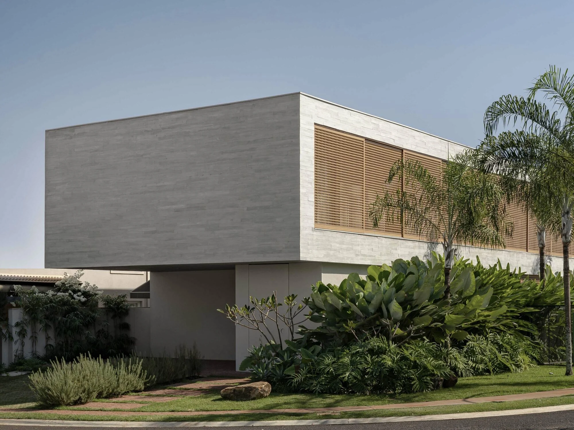 نمای داخلی خانه بوینس آیرس با طراحی ماریانه ریوس در بونفیم پائولیستا