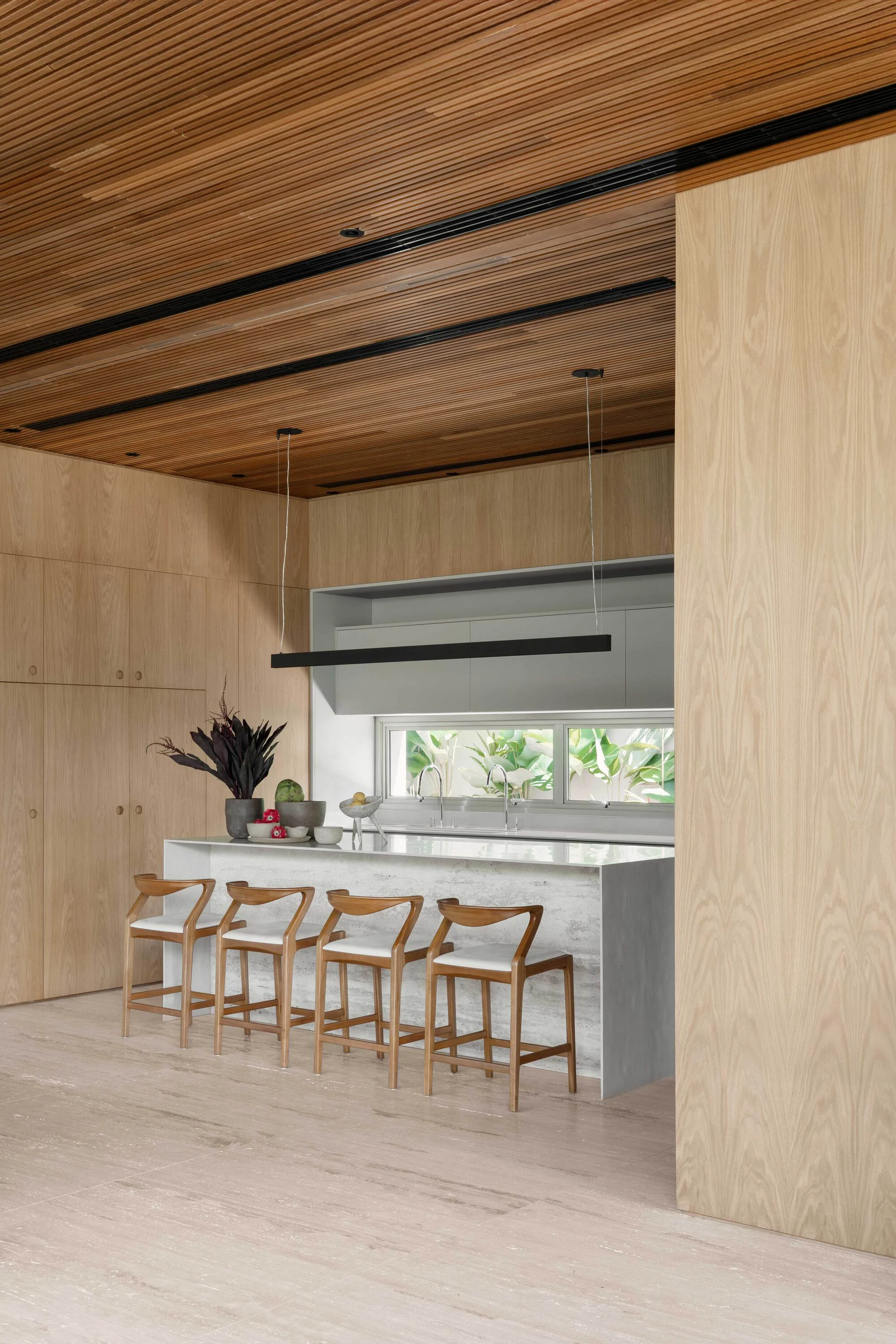 طراحی پایدار خانه بوینس آیرس با دو حجم در زمین دو رو