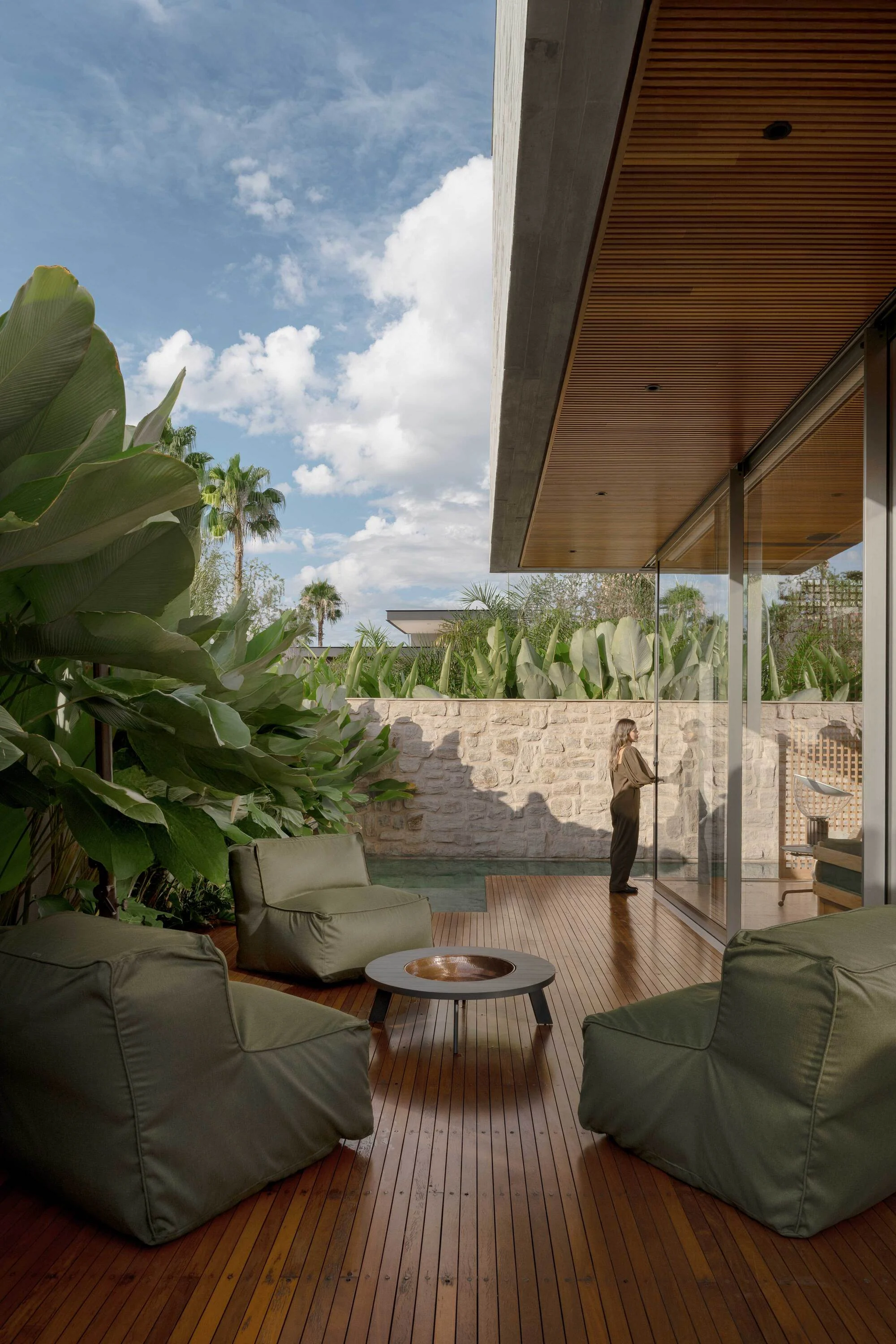 پلان معماری خانه بوینس آیرس با دو حجم روی هم