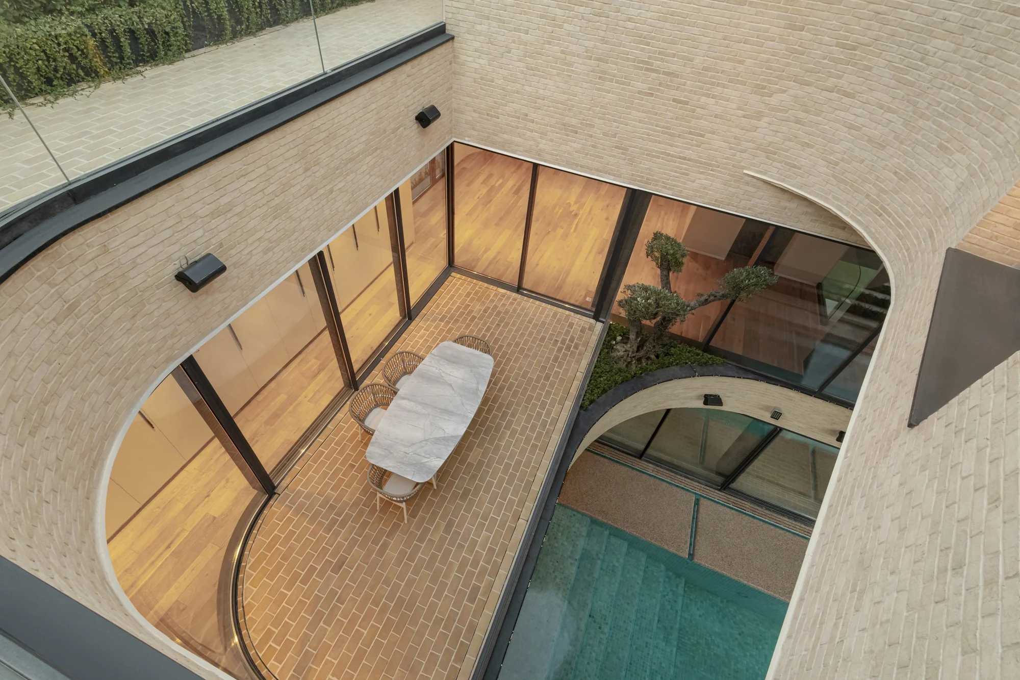 پلان معماری ویلا حیاط مرکزی در لواسان ایران