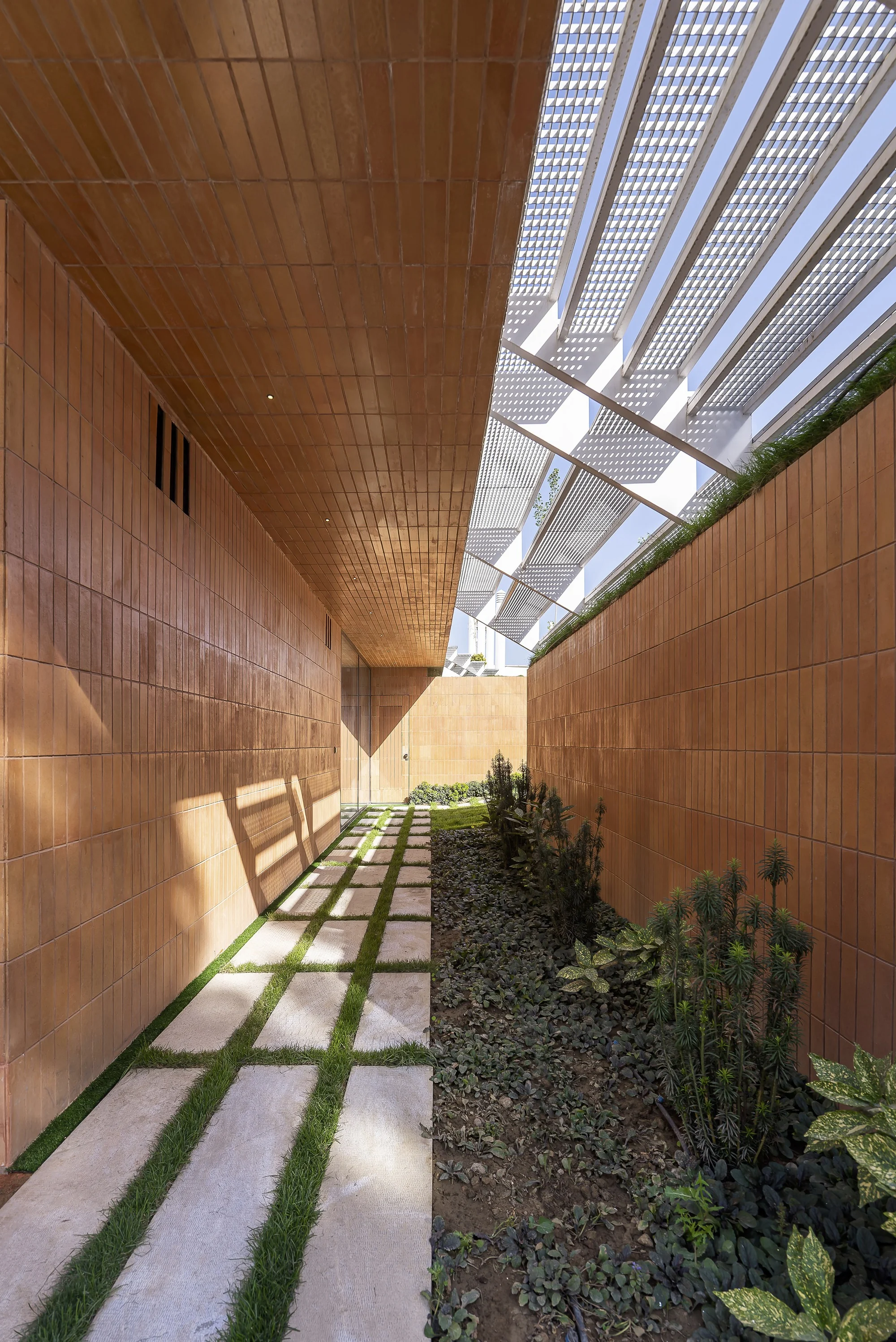 نمای خارجی ویلا خلأها با طراحی AsNow و آجر