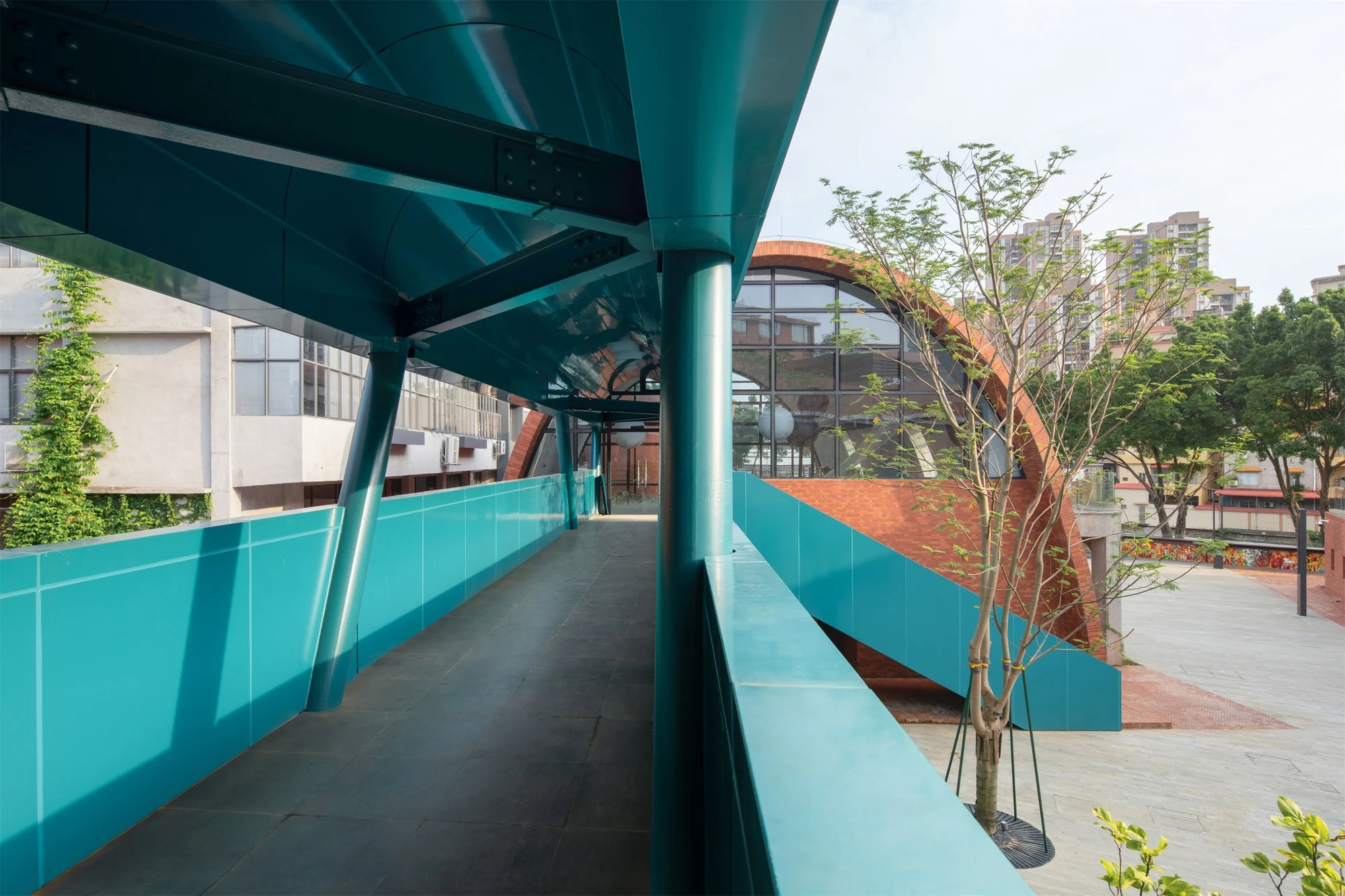 نمای خارجی پایگاه شماره ۷ با طراحی Zhiyuan Zhu