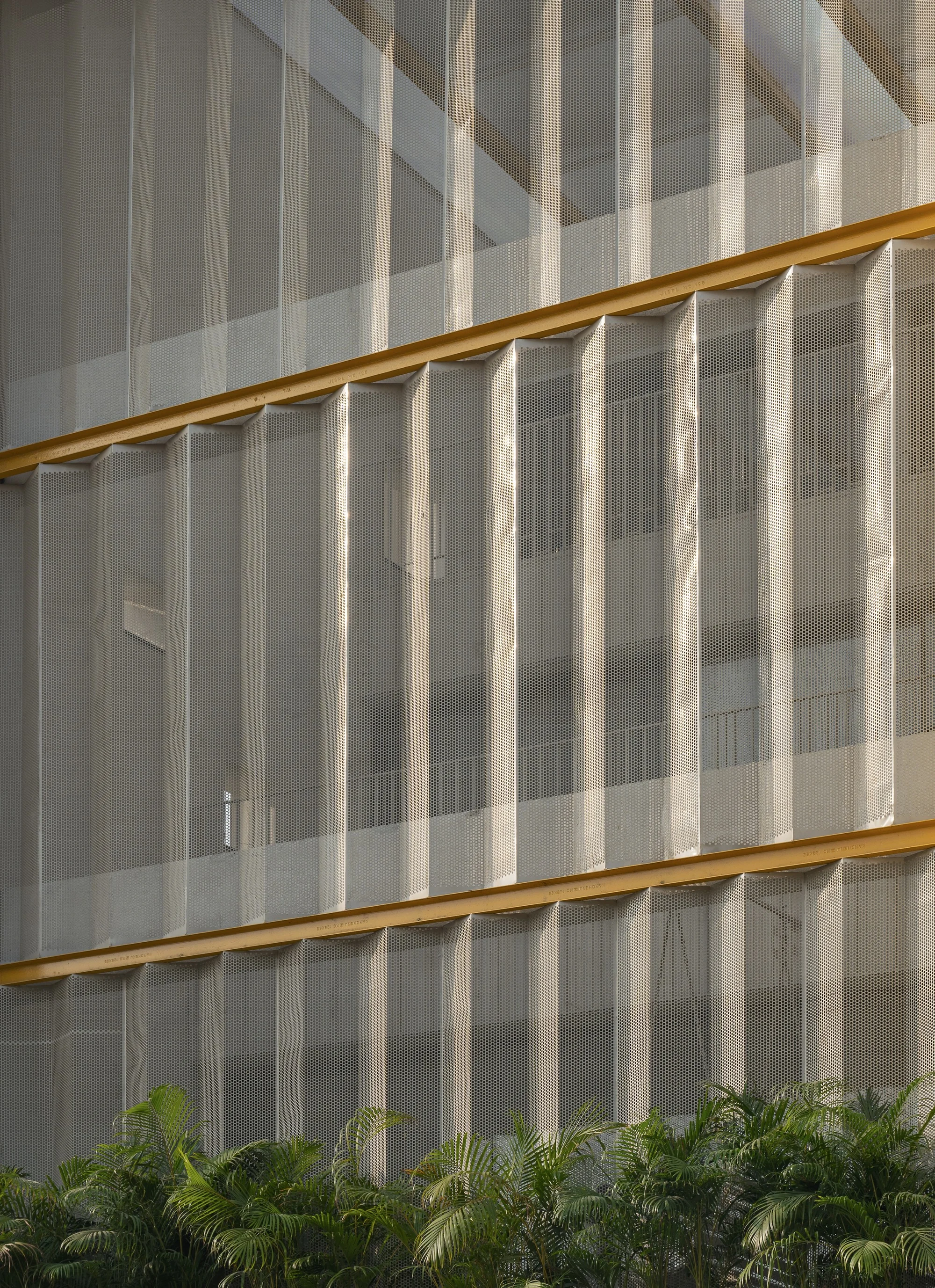 طراحی پایدار پلات 33 با متریال جدید و بازیافتی