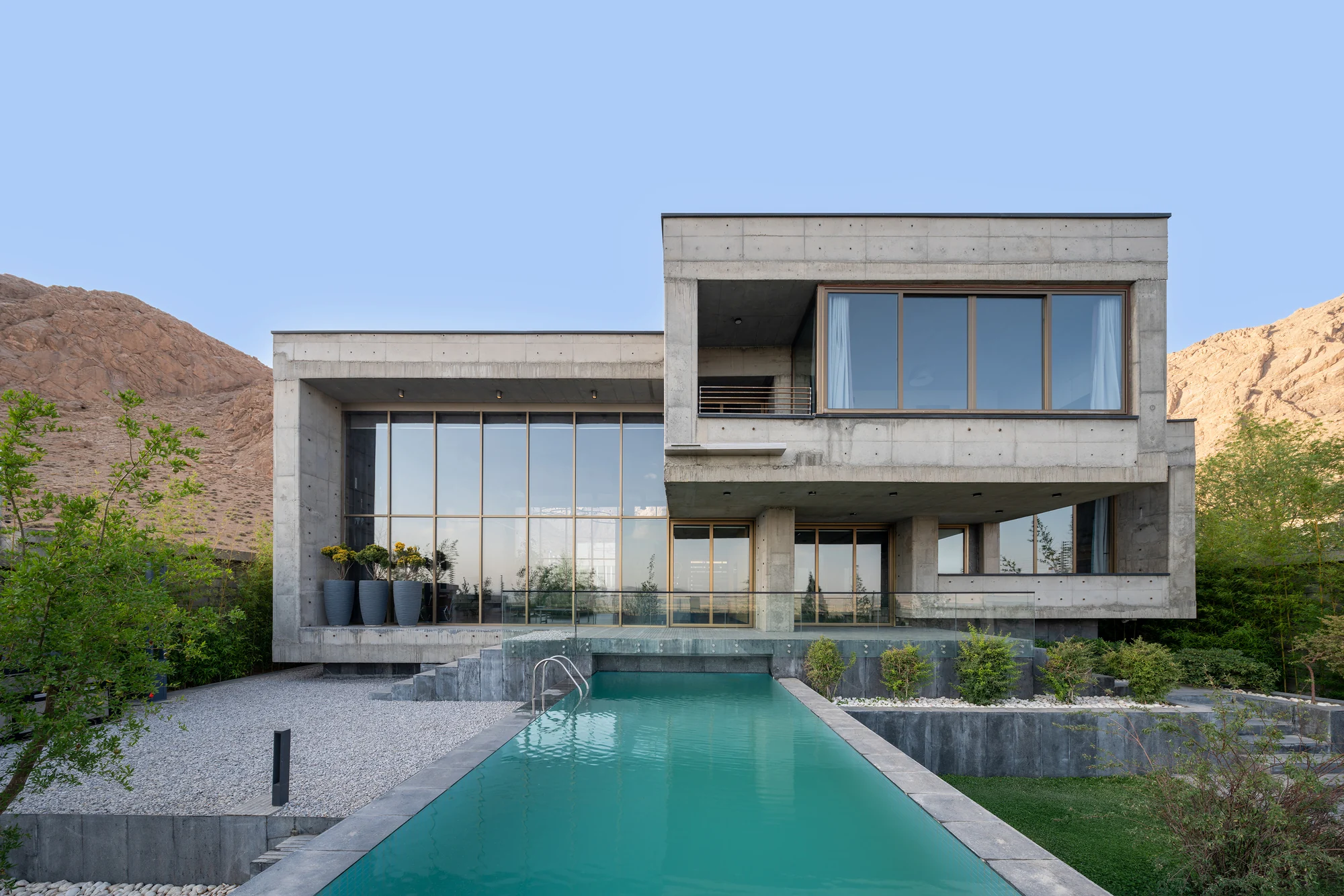 نمای خارجی ویلا باغ شهر با طراحی Experience Studio در شهرکرد