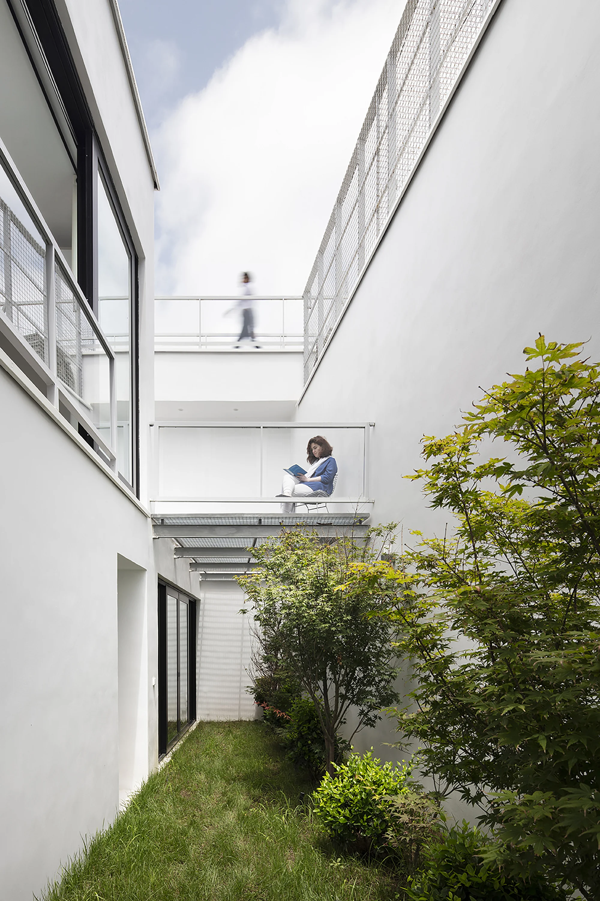 پلان باز فضای داخلی ویلا سانگده با طراحی نیلا شاهمحمدی