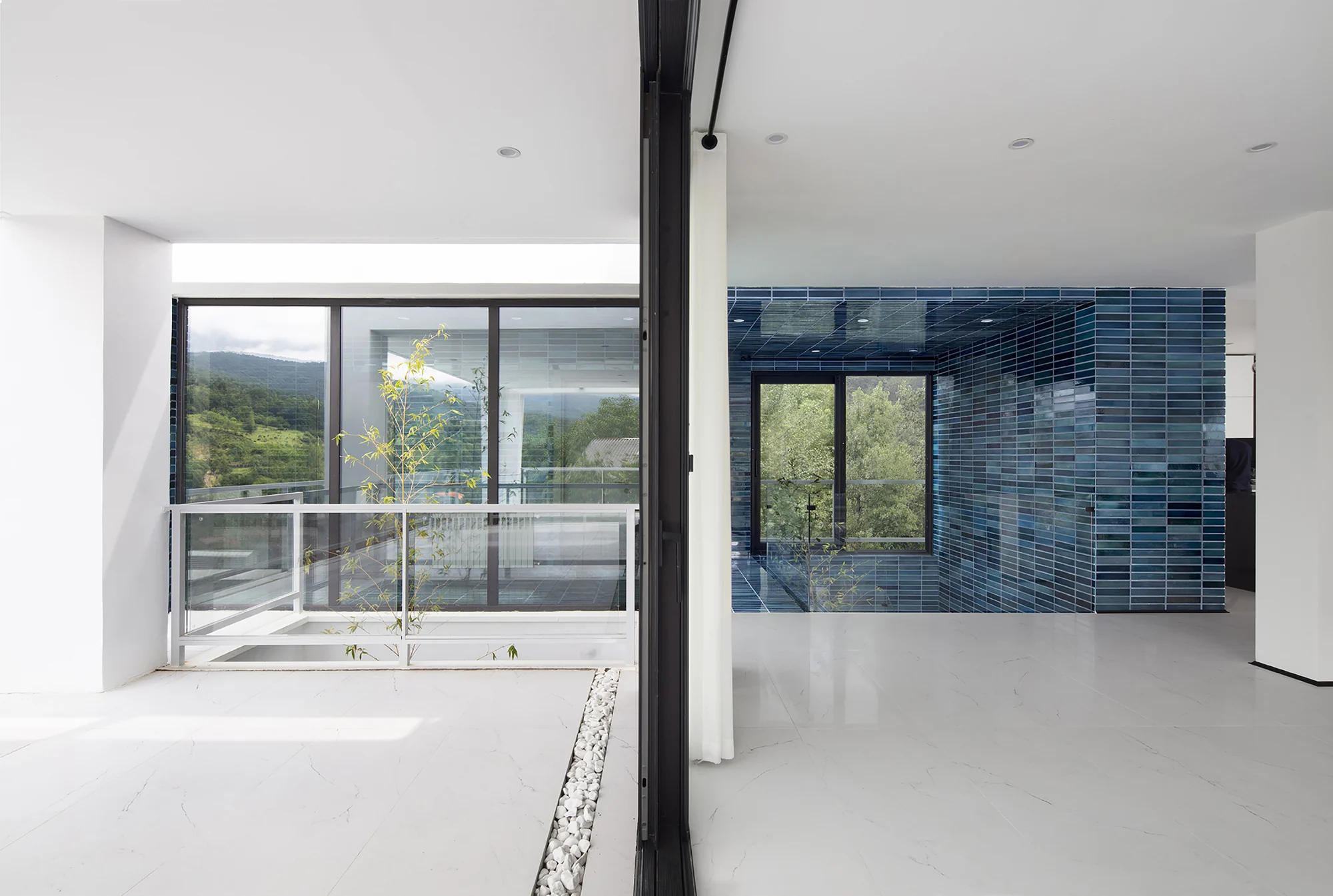 نمای بتنی ویلا سانگده با معماری