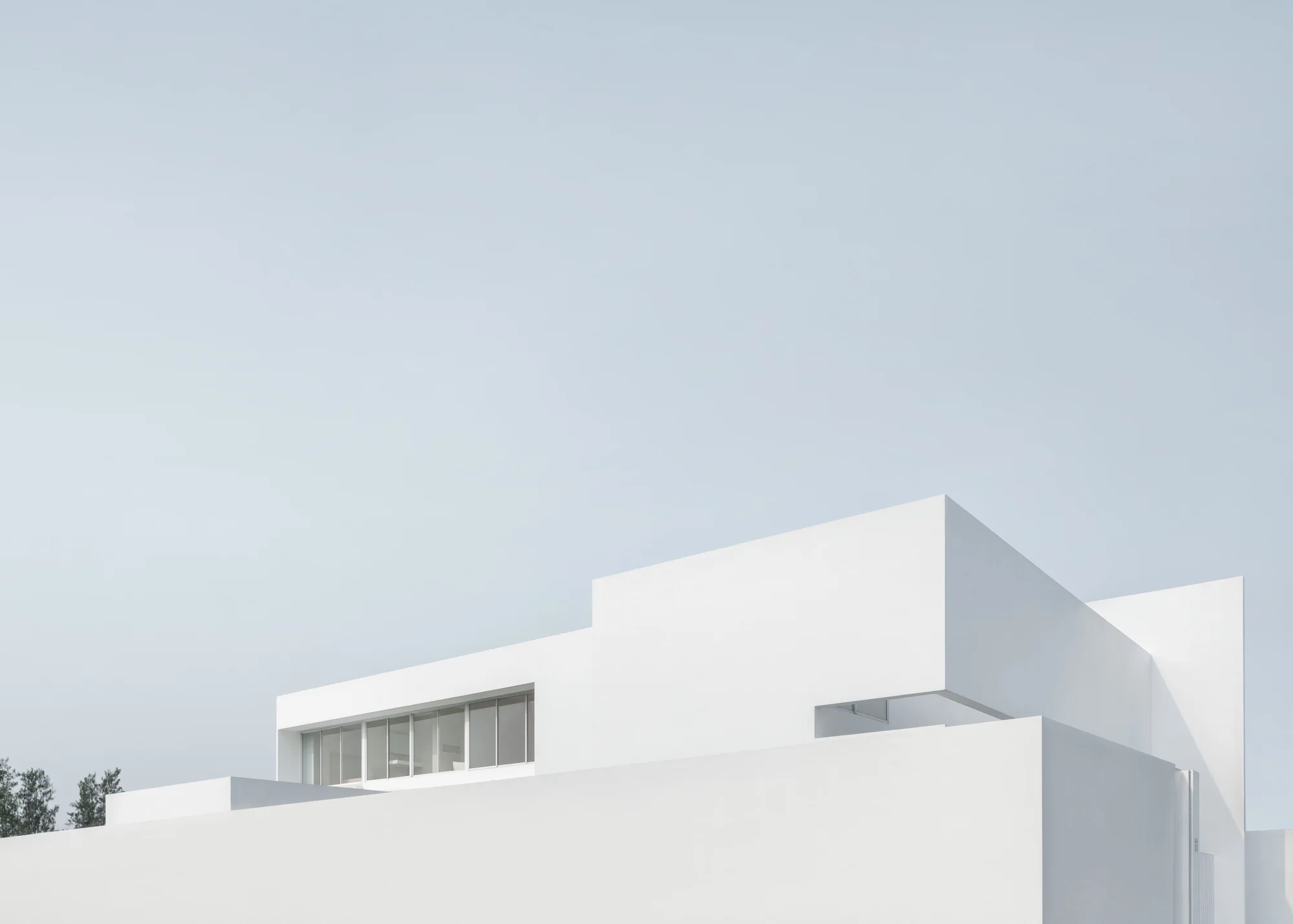 فضای نشیمن خانه لوسنت با پلان باز و تعامل پویا